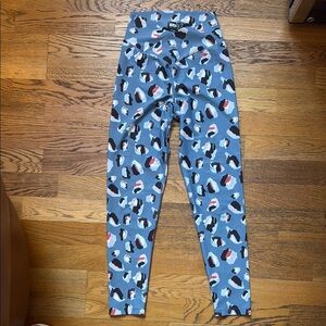 Beach Riot Blue and Black Leggings with Playful Pattern
